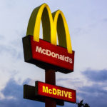 マクドナルドのマークはMではなかった！その意外なマークの由来とは？？